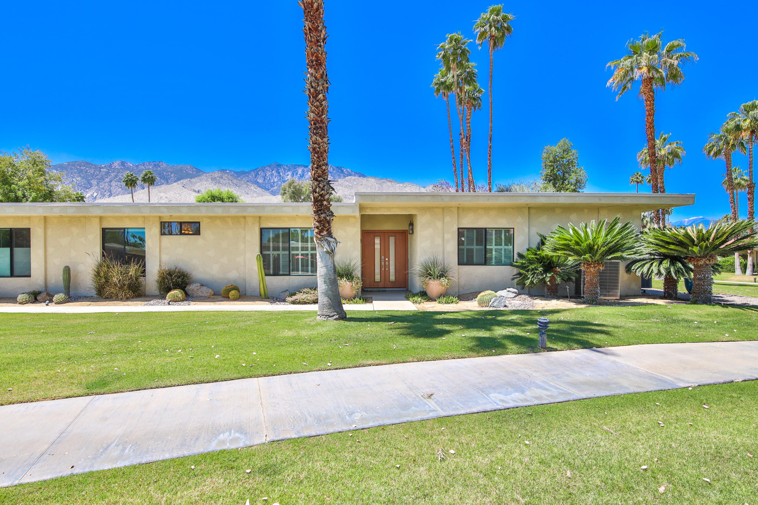 Image Number 1 for 2232 Oakcrest Drive in Palm Springs