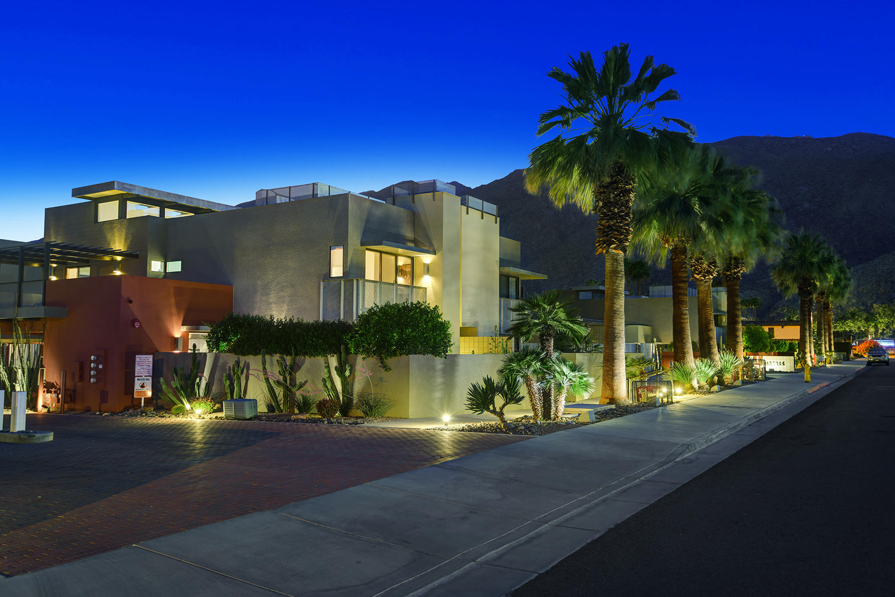 Image Number 1 for 701 E Arenas Road in Palm Springs
