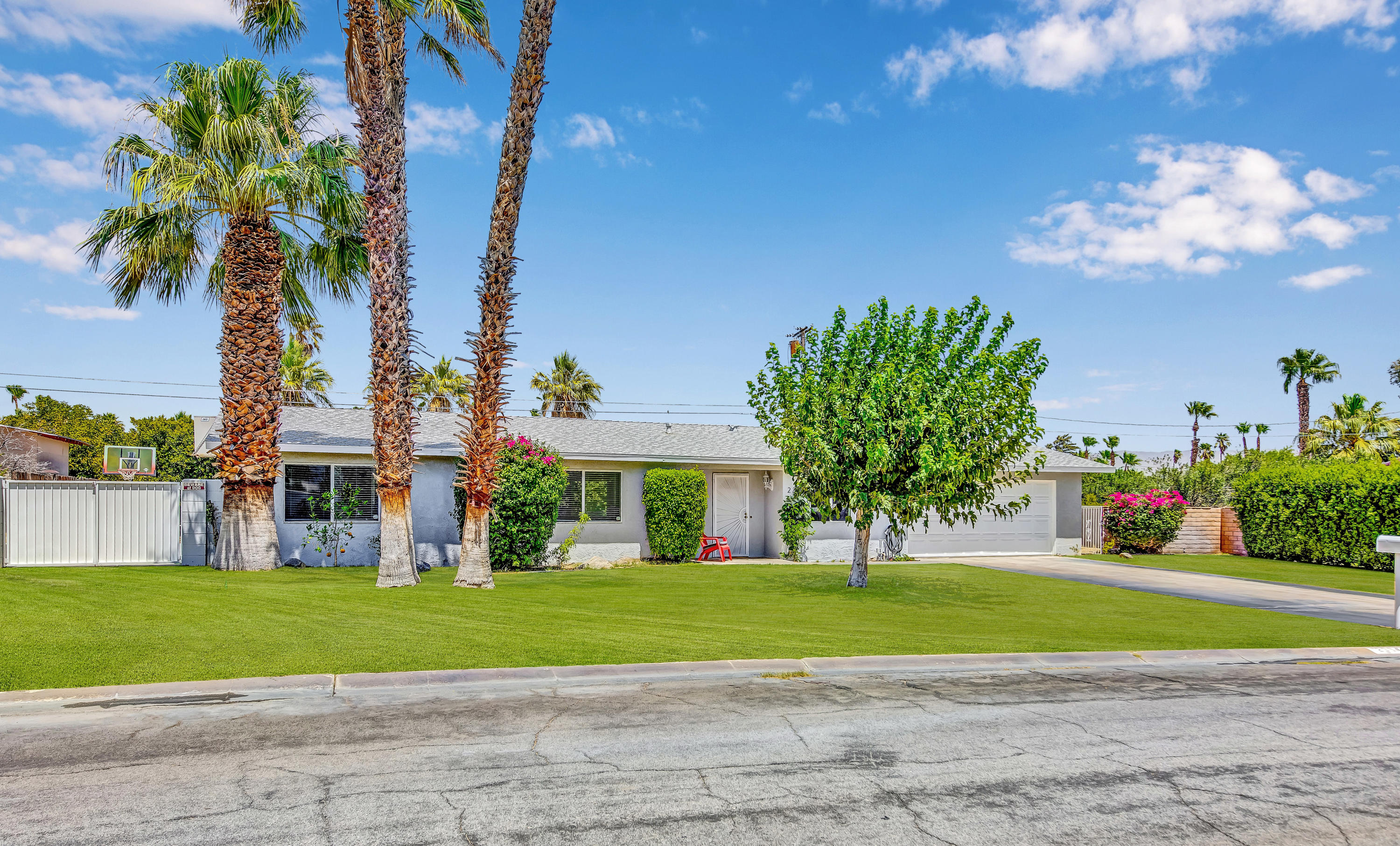 Image Number 1 for 2384 E Rochelle Road in Palm Springs