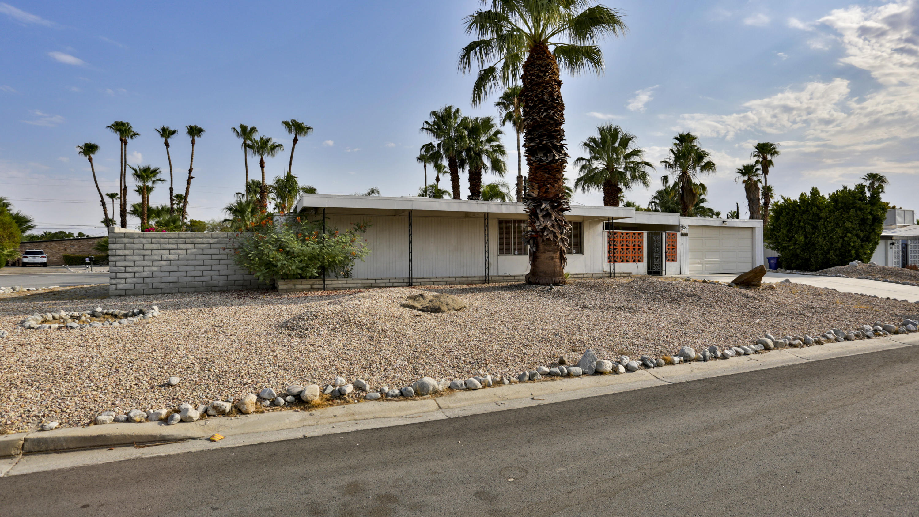 Image Number 1 for 750 E Alexander Way in Palm Springs