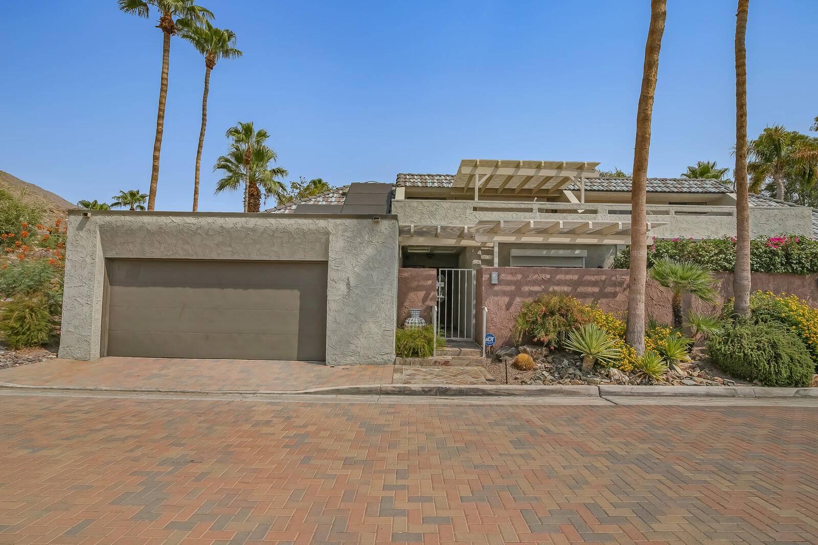 Image Number 1 for 152 E Perlita Circle in Palm Springs