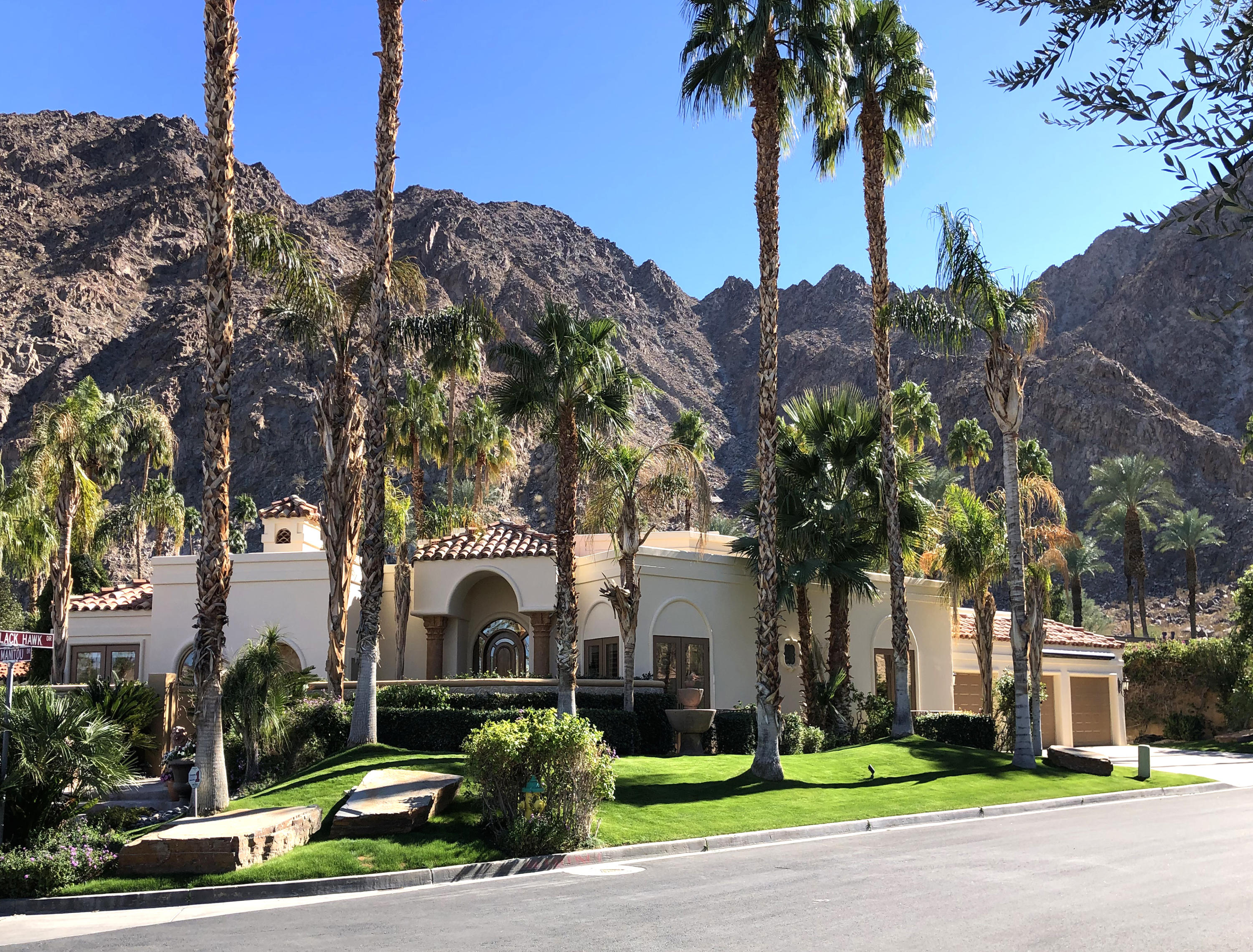 Image Number 1 for 46399 Manitou Drive in Indian Wells
