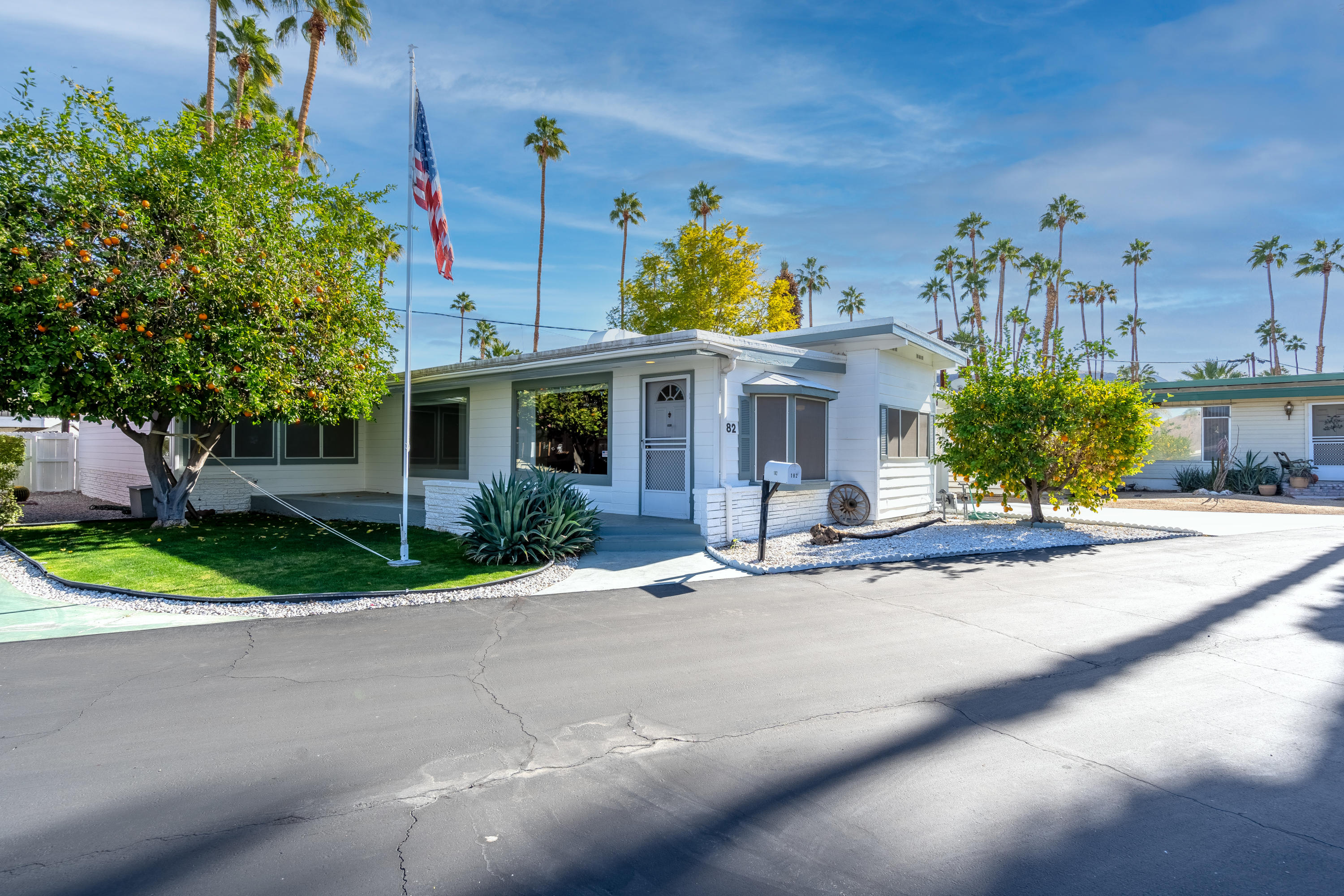 Image Number 1 for 182 Oasis in Palm Springs