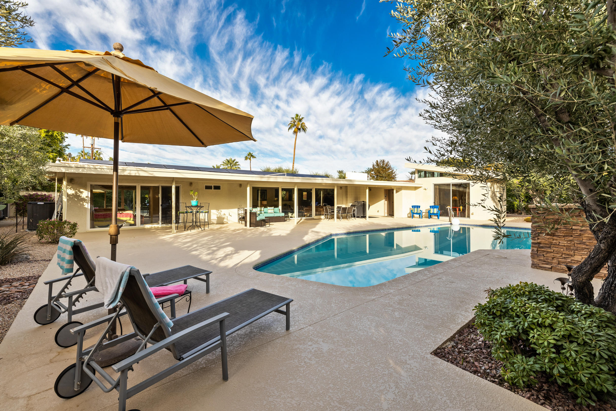 Image Number 1 for 1155 S Camino Real in Palm Springs