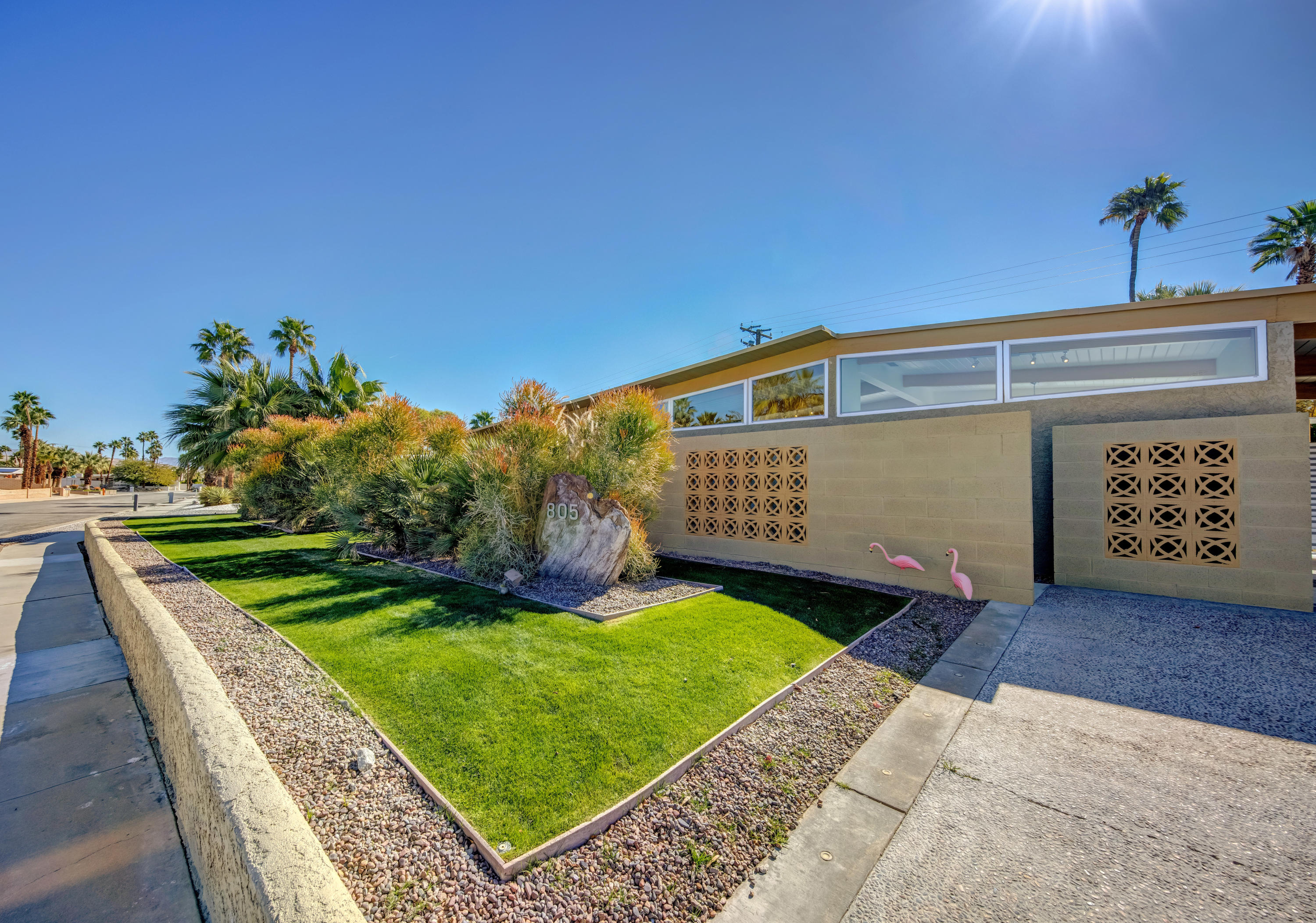 Image Number 1 for 805 E Garden Road in Palm Springs