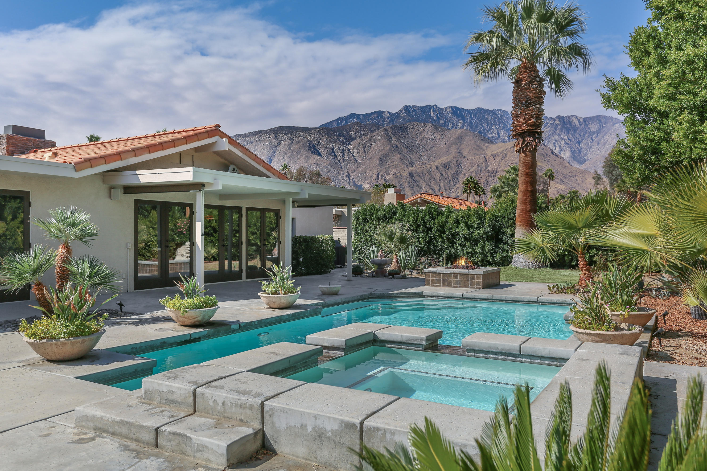 Image Number 1 for 1040 E El Conquistador in Palm Springs