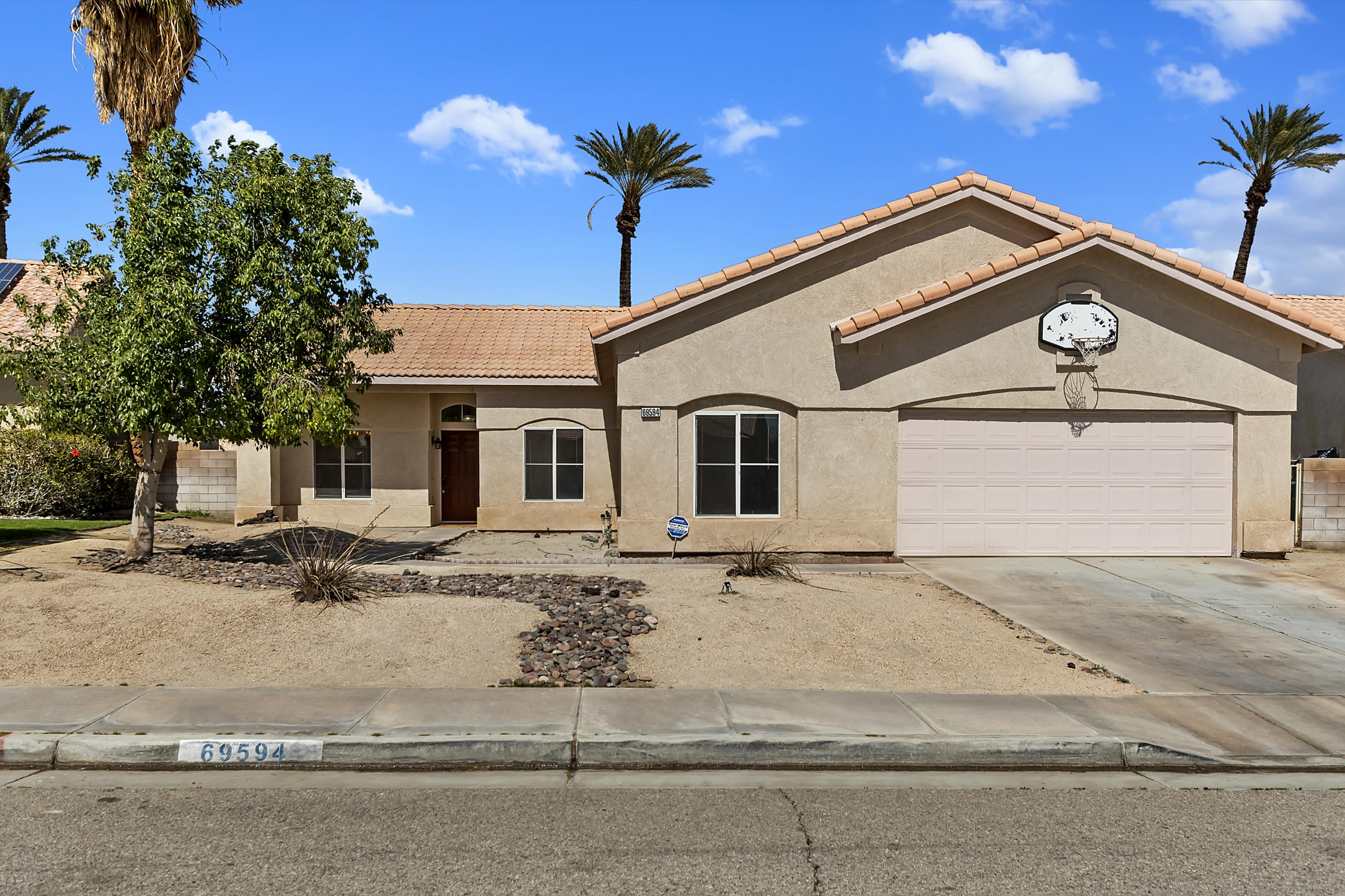 Image Number 1 for 69594 Northhampton Avenue in Cathedral City