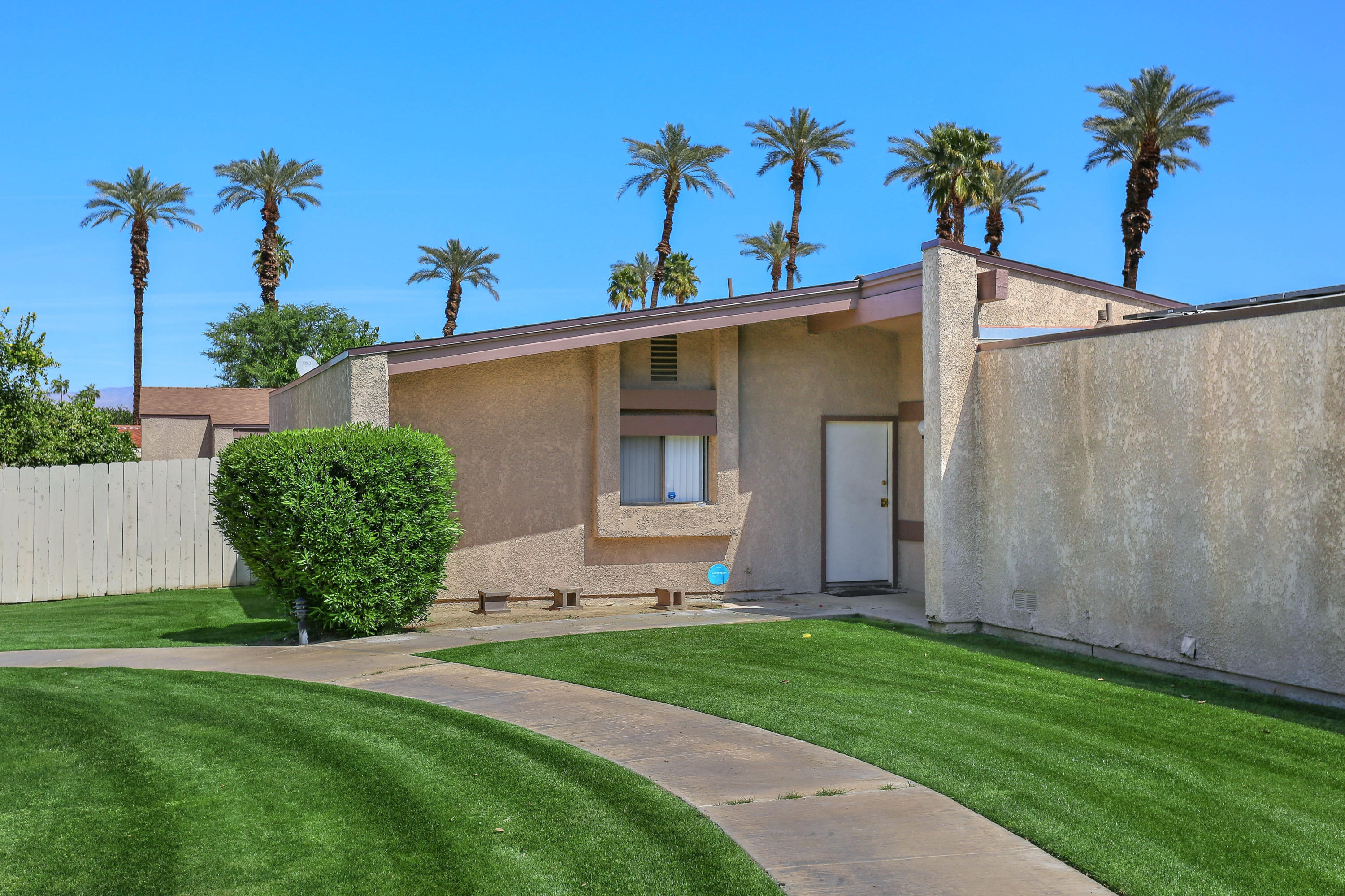 Image Number 1 for 74216 Catalina Way in Palm Desert