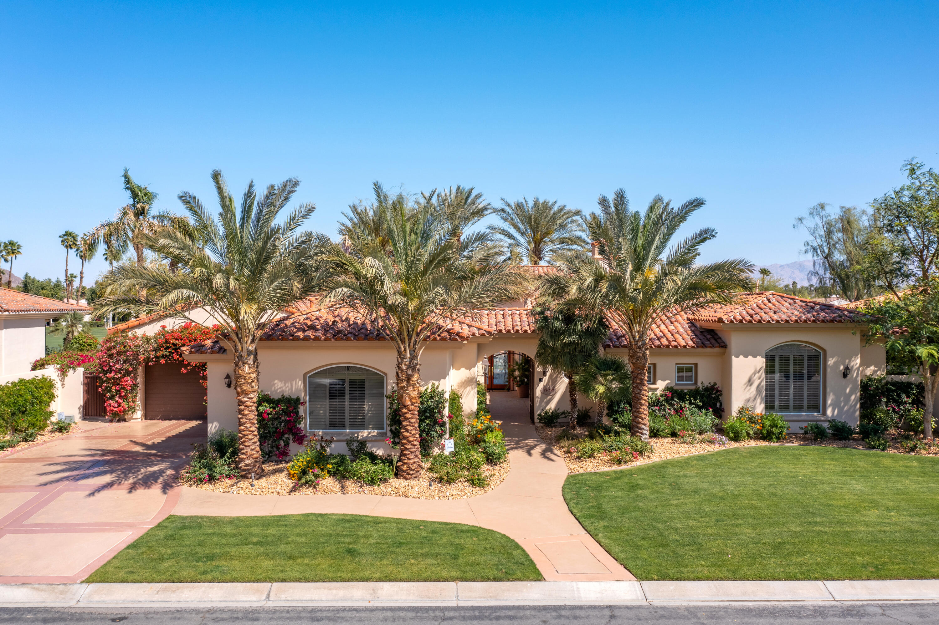 Image Number 1 for 79322 Cetrino in La Quinta