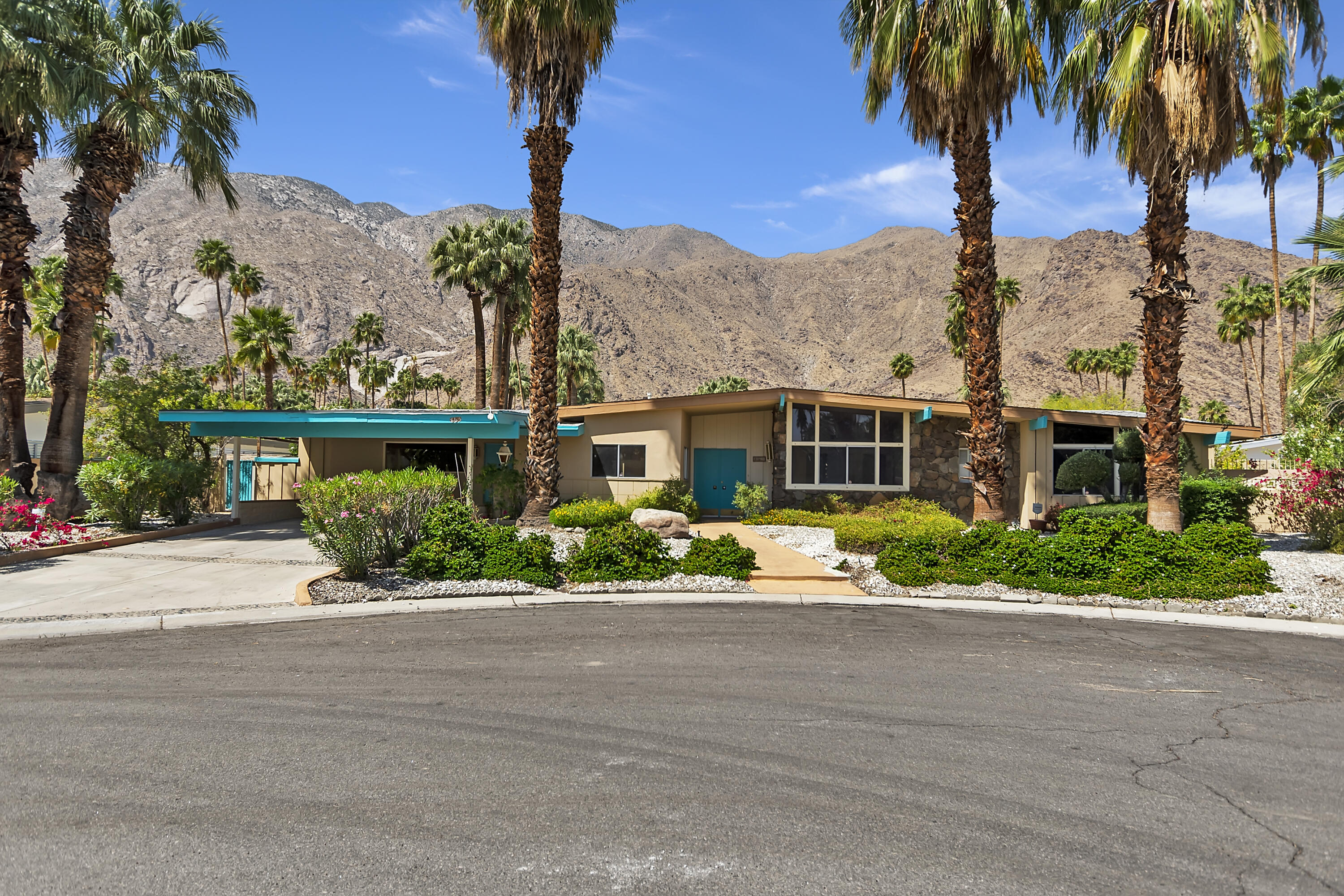 Image Number 1 for 865 S Topaz C Circle in Palm Springs