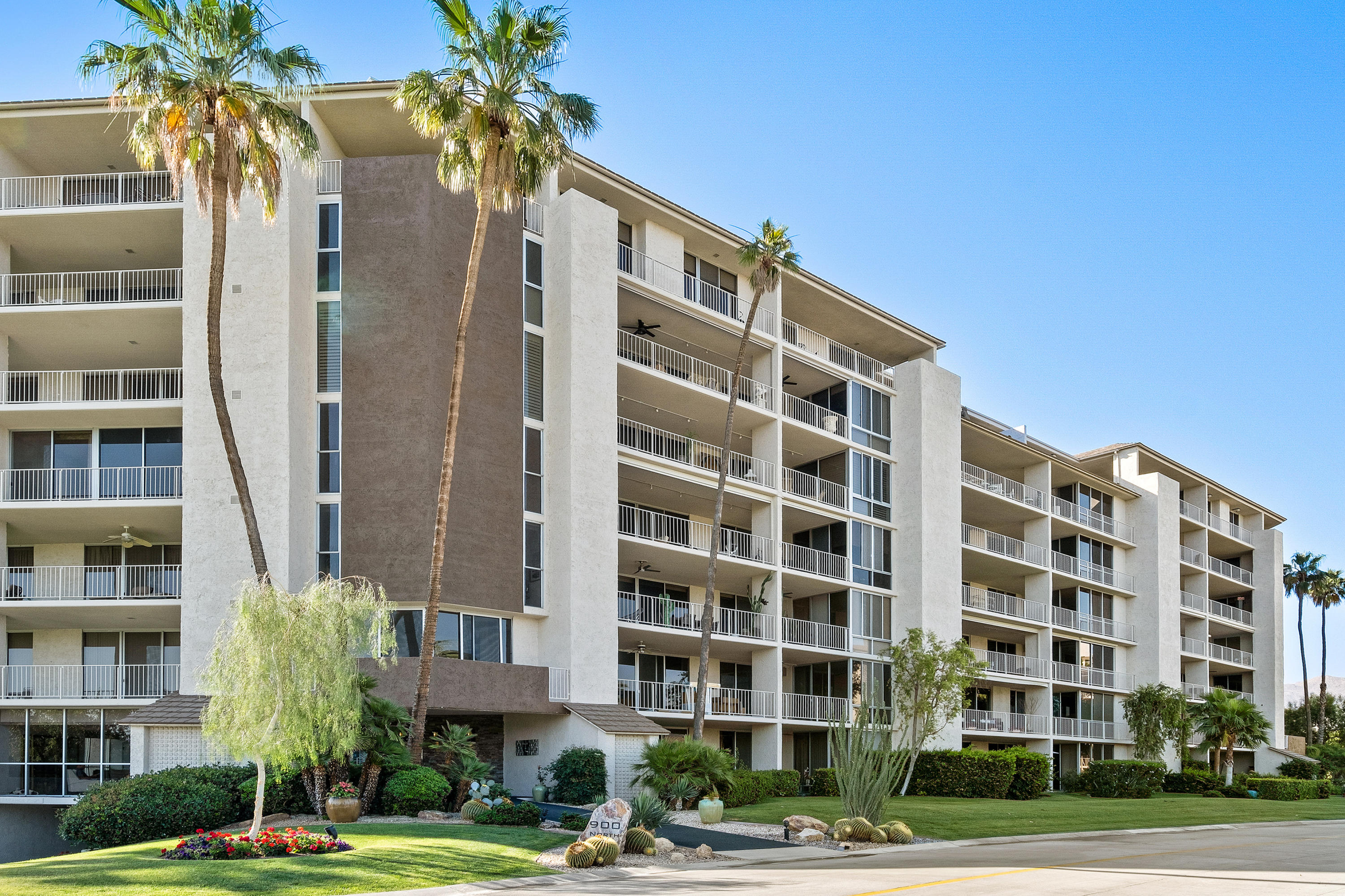 Image Number 1 for 900 Island DR #407 in Rancho Mirage