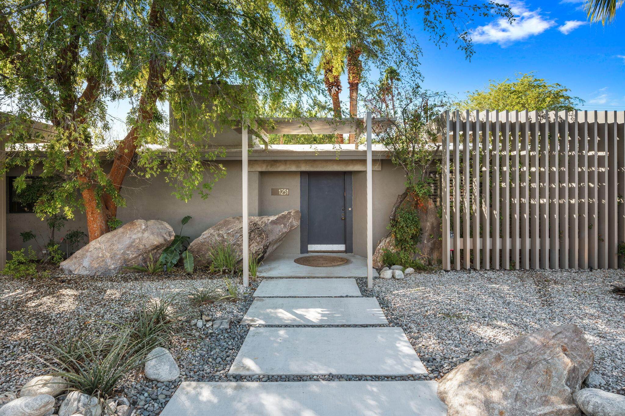 Image Number 1 for 1251 E San Lorenzo Road in Palm Springs