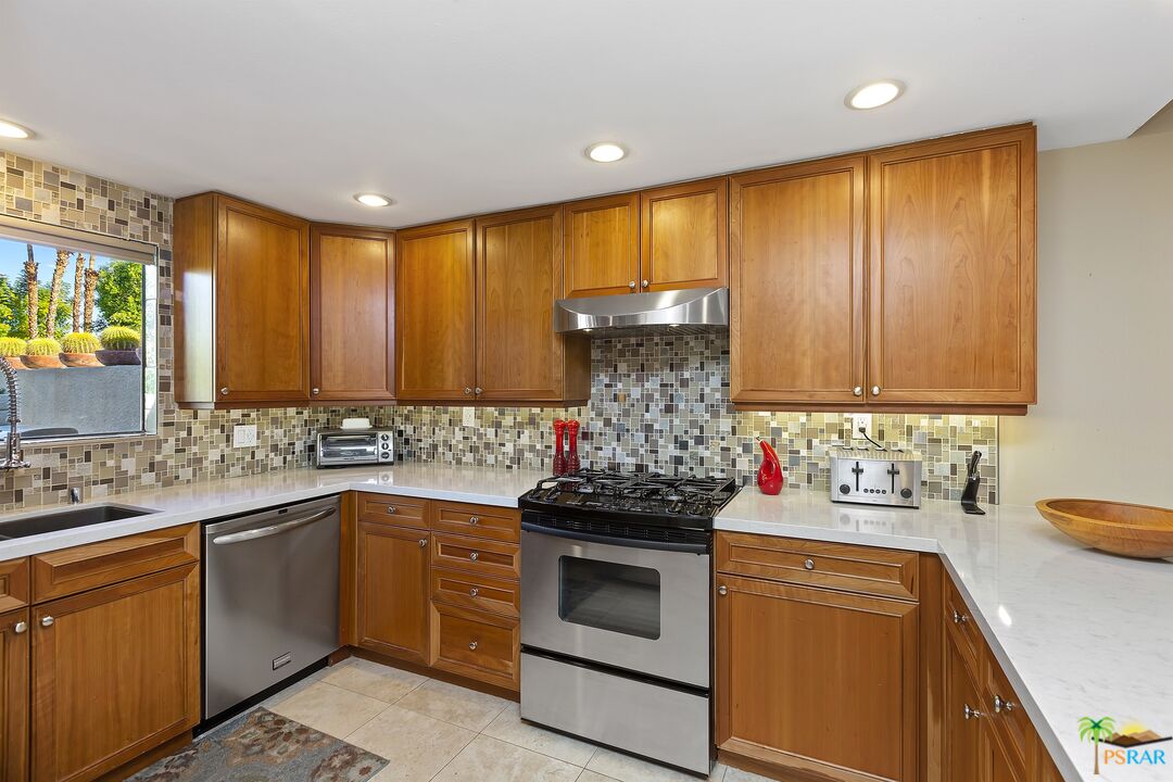 Image 19 for 1183  N TIFFANY CIR