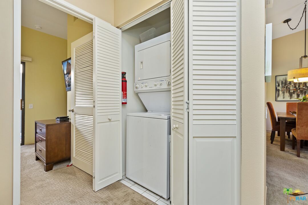 Image 27 for 1183  N TIFFANY CIR