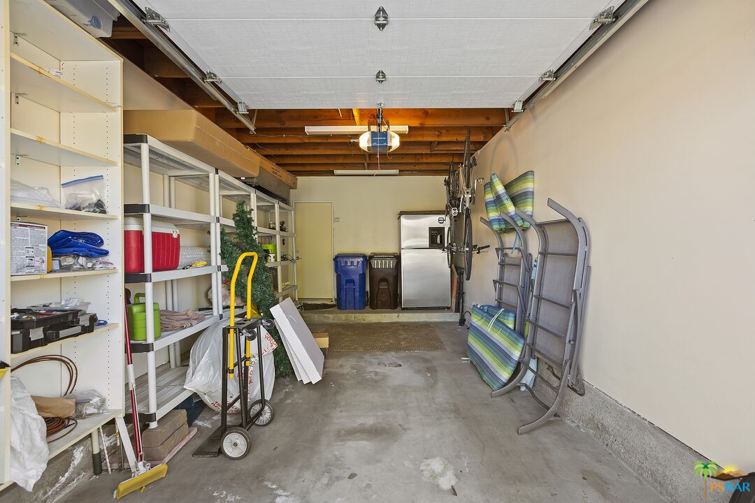 Image 38 for 1183  N TIFFANY CIR