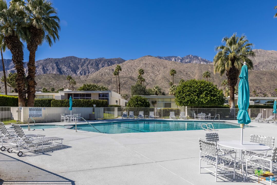 Image 2 for 760 E LA VERNE WAY