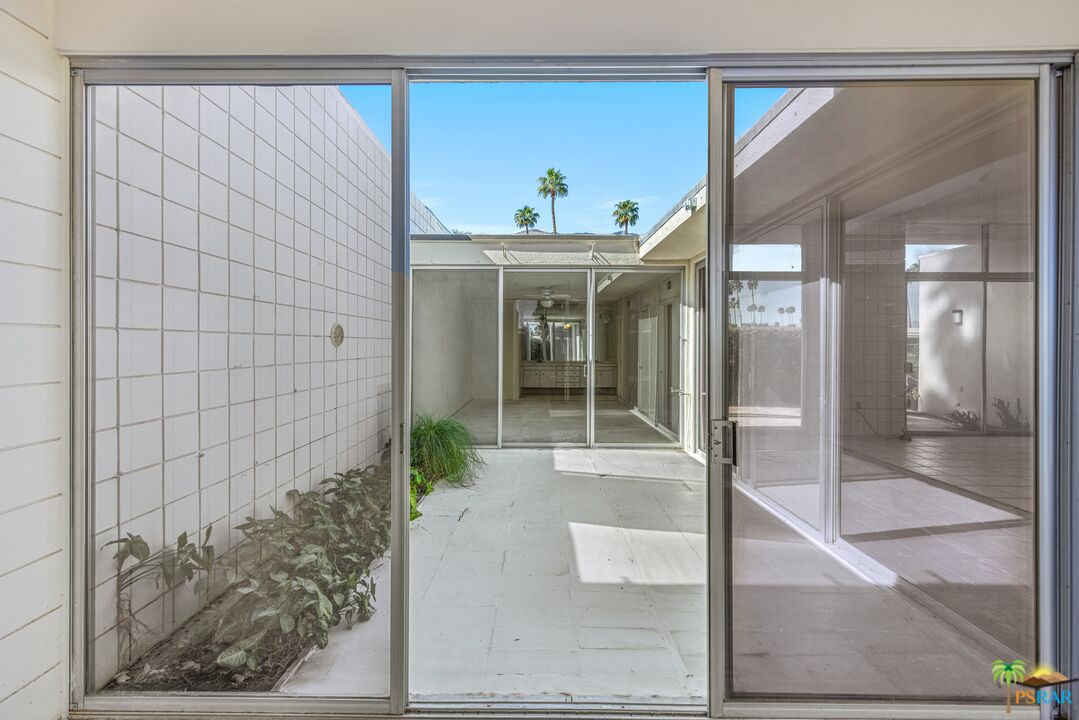 Image 6 for 760 E LA VERNE WAY