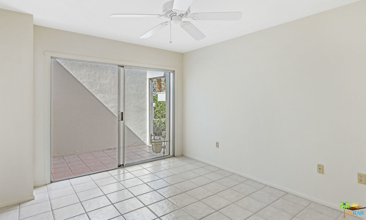 Image 19 for 760 E LA VERNE WAY