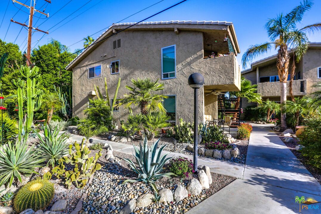 Image 4 for 747 RIVERSIDE DR #6