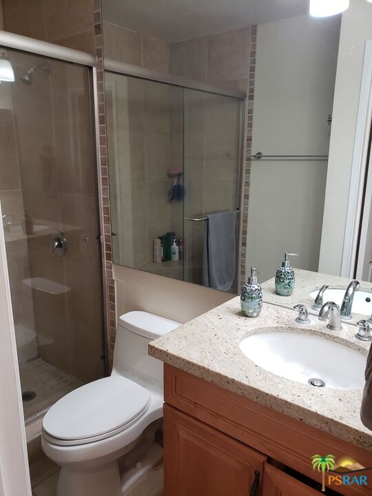 Image 6 for 470 VILLA CT #202