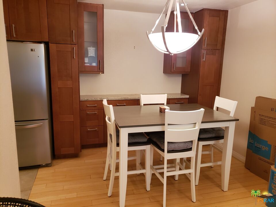 Image 2 for 470 VILLA CT #202