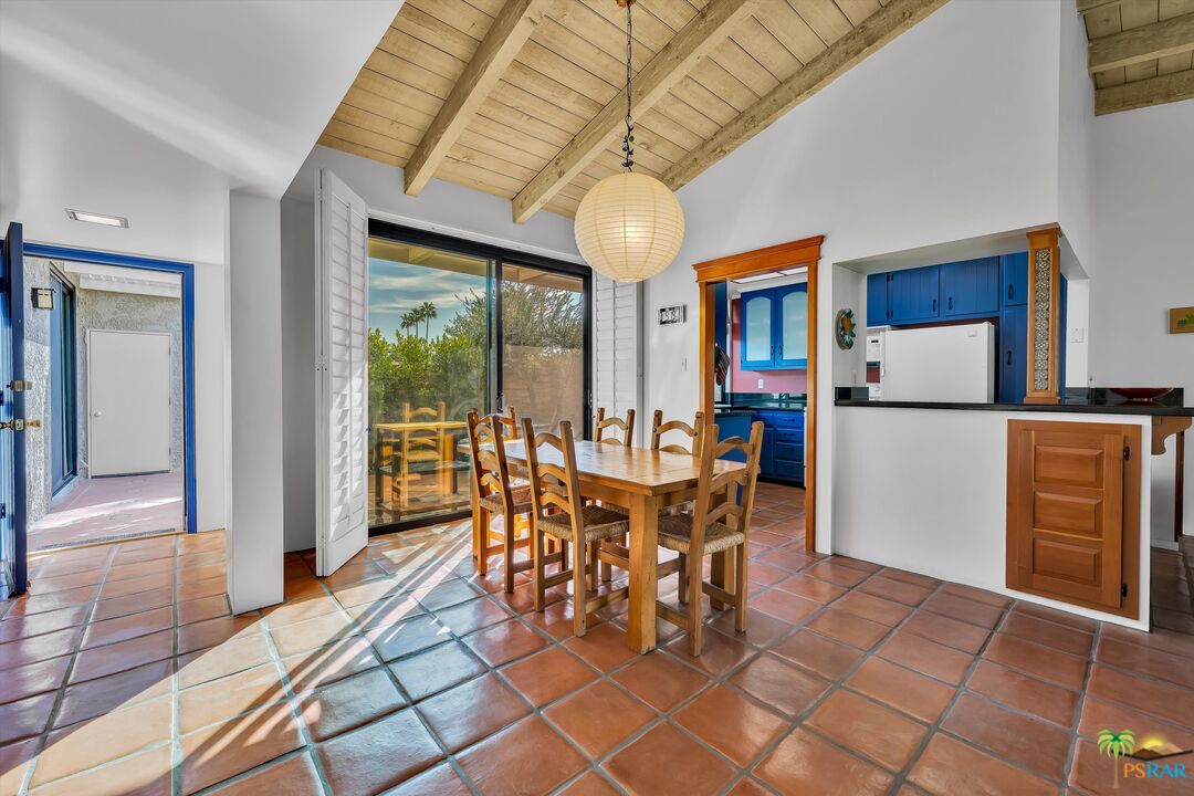 Image 4 for 845  N CALLE DE PINOS