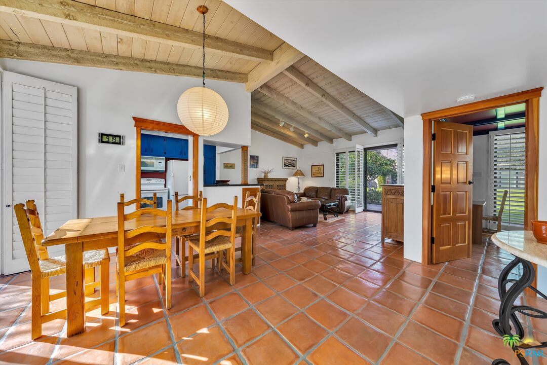 Image 8 for 845  N CALLE DE PINOS