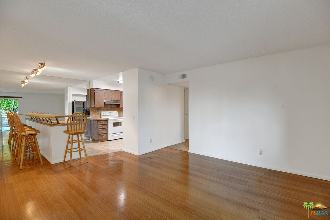 Image 4 for 1180 SUNFLOWER LN