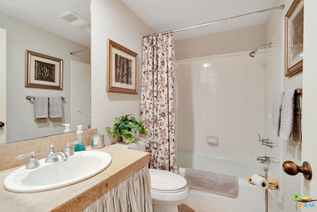 Image 16 for 73422 IRONTREE DR