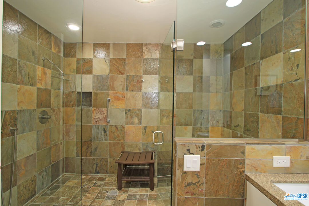 Image 32 for 10108 Lakeview Dr