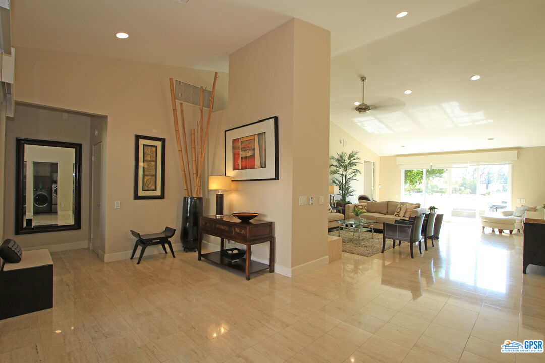 Image 10 for 10108 Lakeview Dr