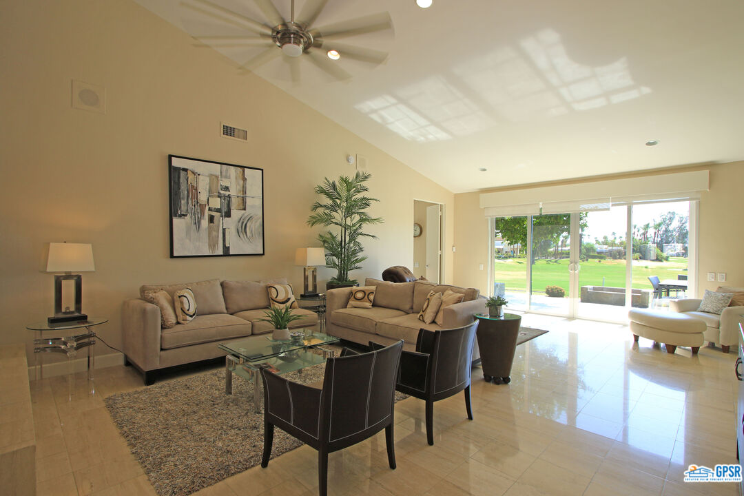 Image 12 for 10108 Lakeview Dr