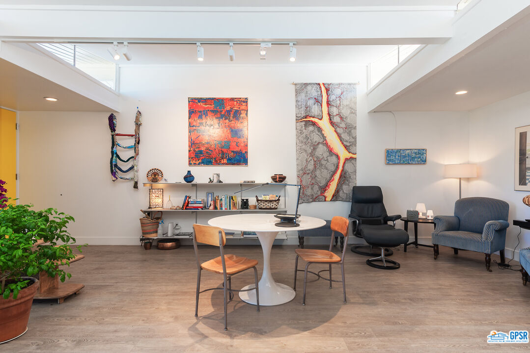 Image 2 for 73700 GRAPEVINE ST #6
