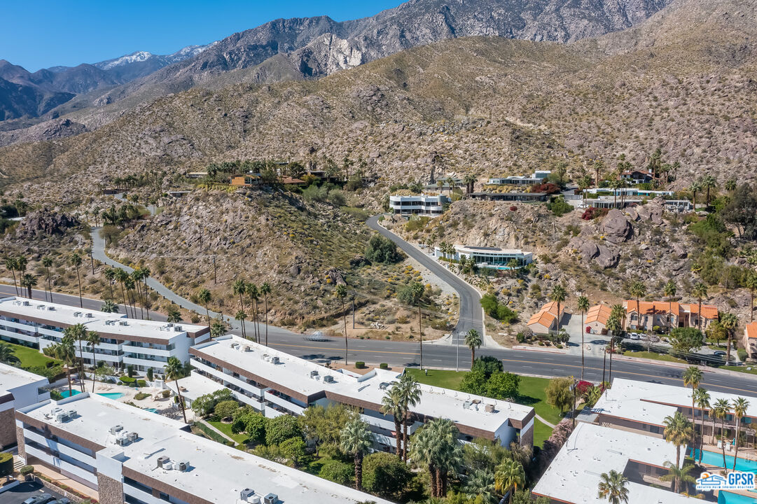 Image 40 for 2300 PALM CANYON DR #31