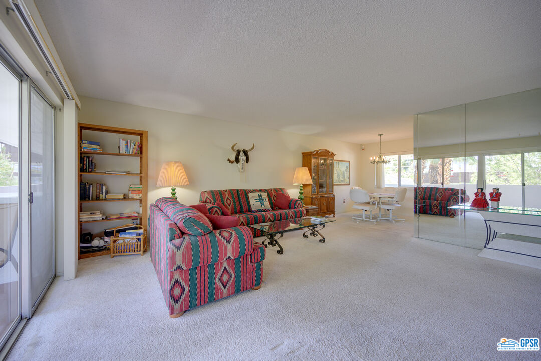 Image 3 for 2300 PALM CANYON DR #31