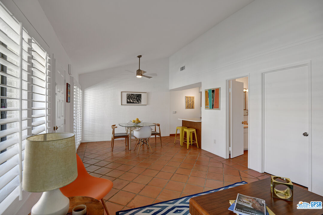 Image 11 for 1150 AMADO RD #8B2