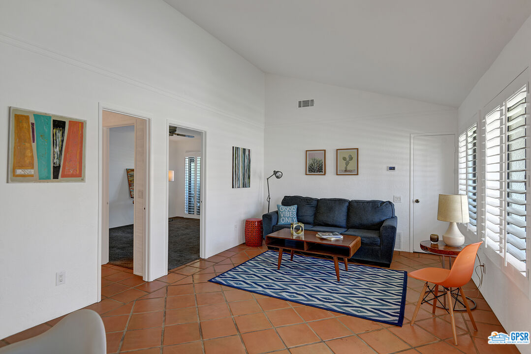 Image 5 for 1150 AMADO RD #8B2