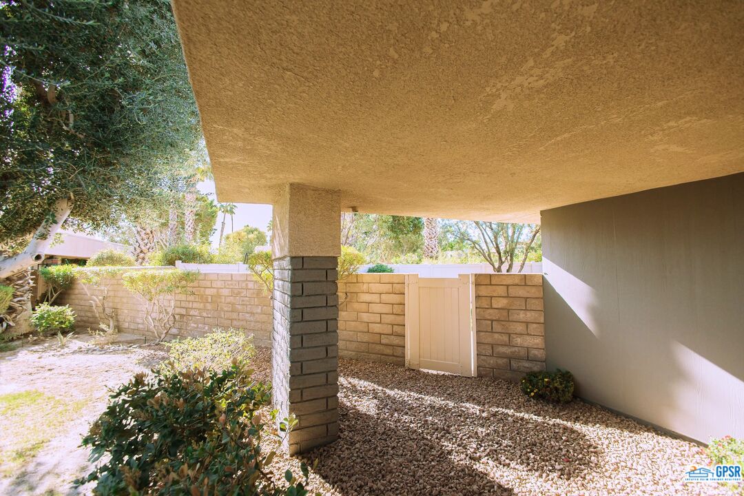 Image 4 for 3004 E SUNFLOWER CIR