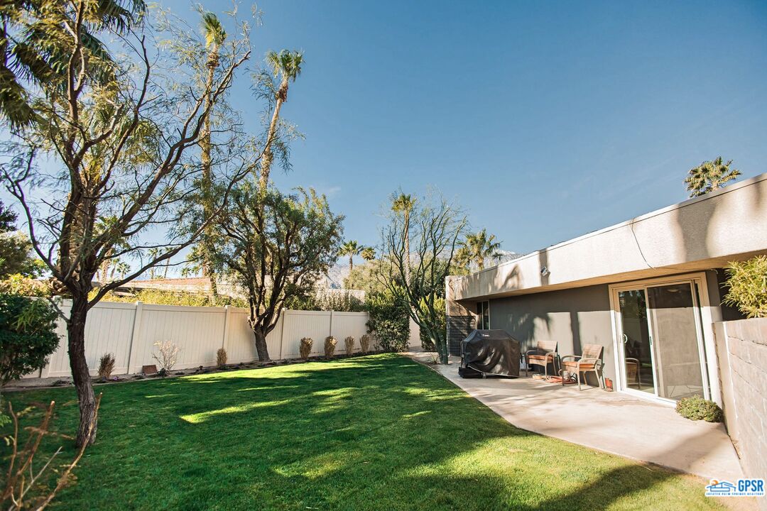 Image 15 for 3004 E SUNFLOWER CIR