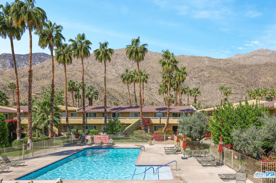 Image 20 for 1950 PALM CANYON DR #139