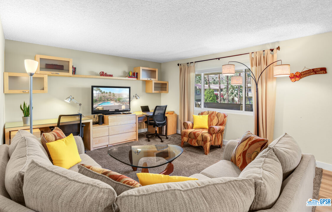 Image 3 for 1950 PALM CANYON DR #139
