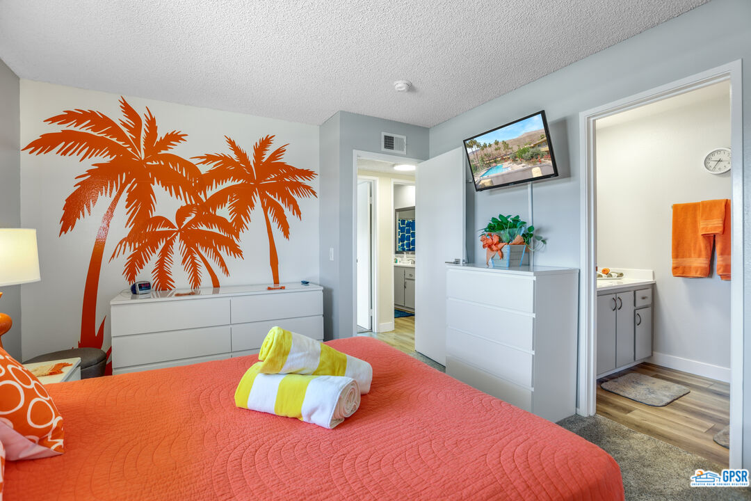 Image 11 for 1950 PALM CANYON DR #139