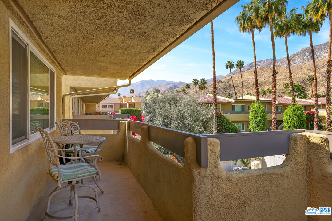 Image 18 for 1950 PALM CANYON DR #139