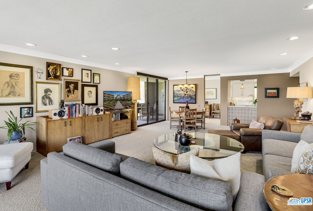 Image 12 for 1630 LA REINA WAY #2B