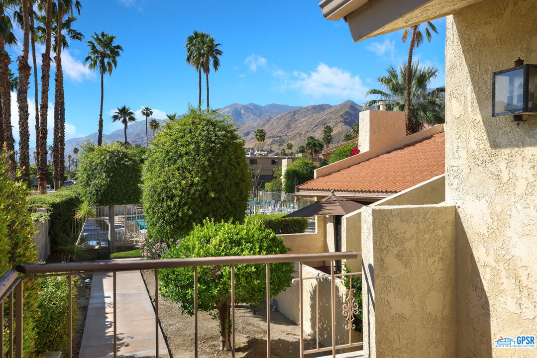 Image 27 for 2600 PALM CANYON DR #48