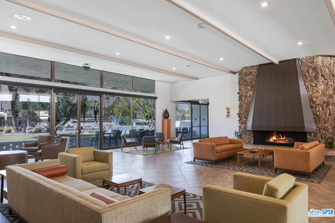 Image 40 for 2455  S MADRONA DR