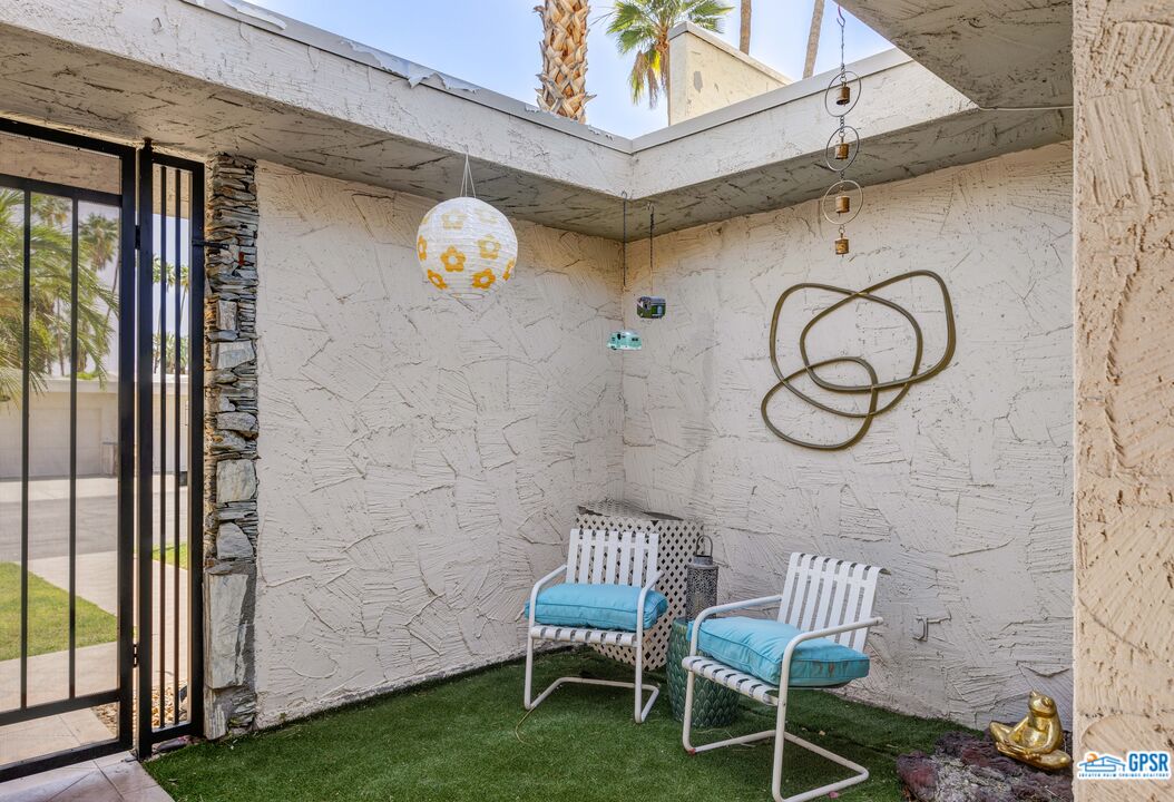 Image 8 for 2455  S MADRONA DR