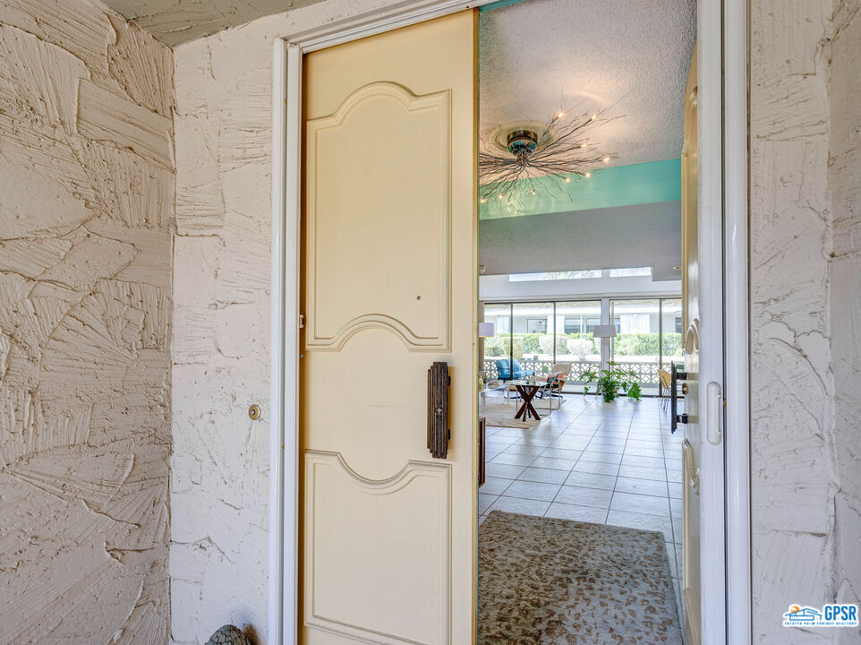 Image 10 for 2455  S MADRONA DR
