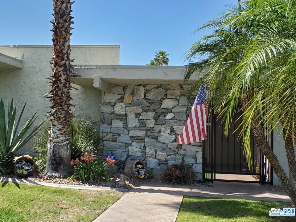 Image 2 for 2455  S MADRONA DR