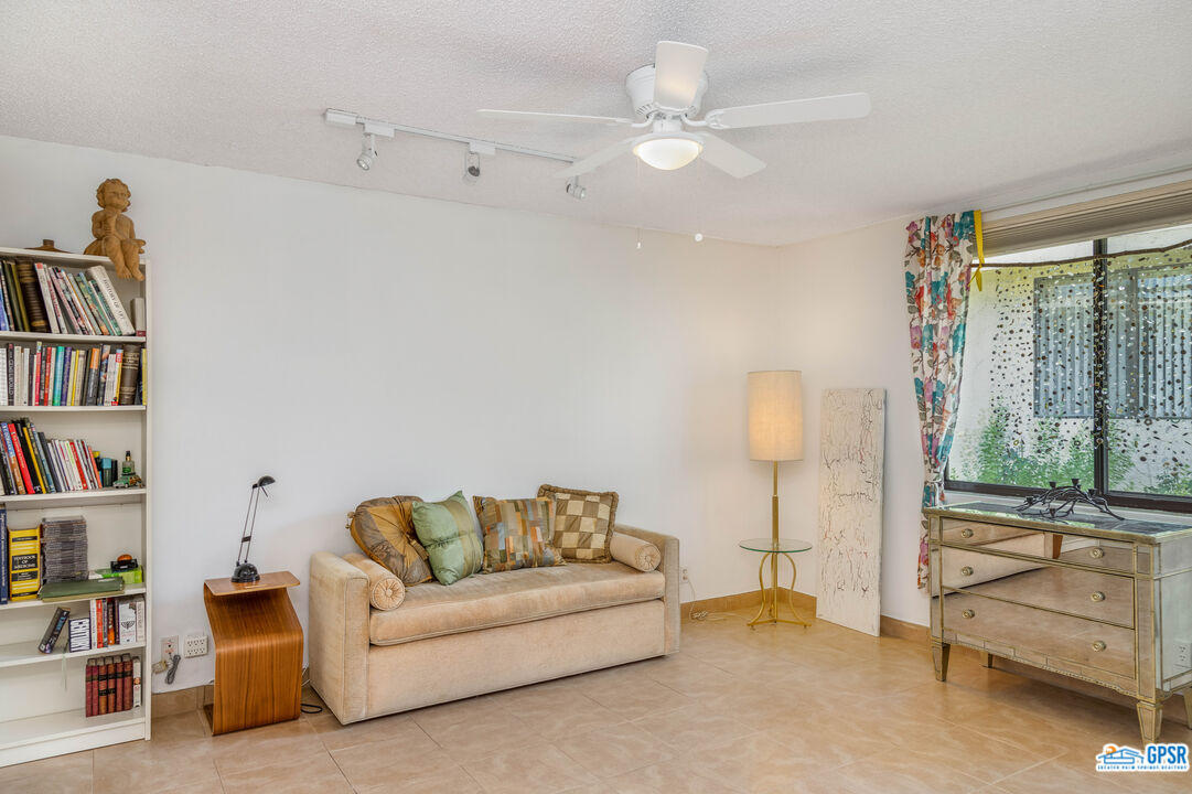 Image 32 for 2455  S MADRONA DR